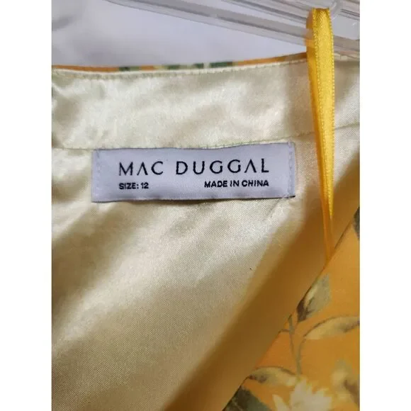 Mac duggal Mac Duggal 70241 Dress size 12 H - Picture 6 of 9
